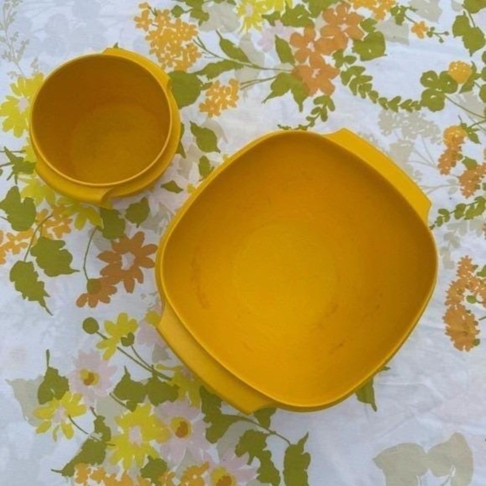 VTG 70s Tupperware Bowls Bright Yellow Set of Two (2) Snacks Party Popcorn Retro